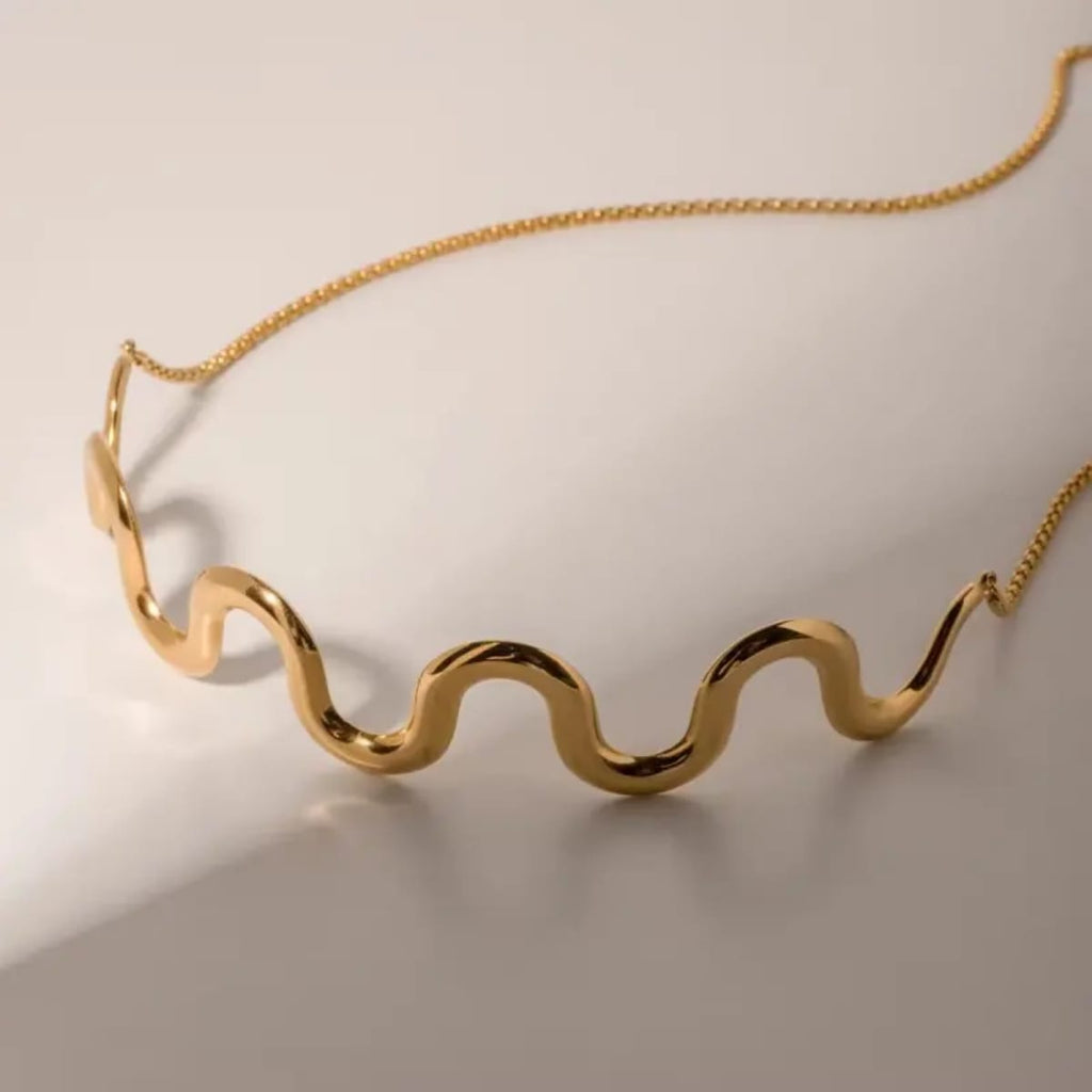 Wave Melt Statement Choker