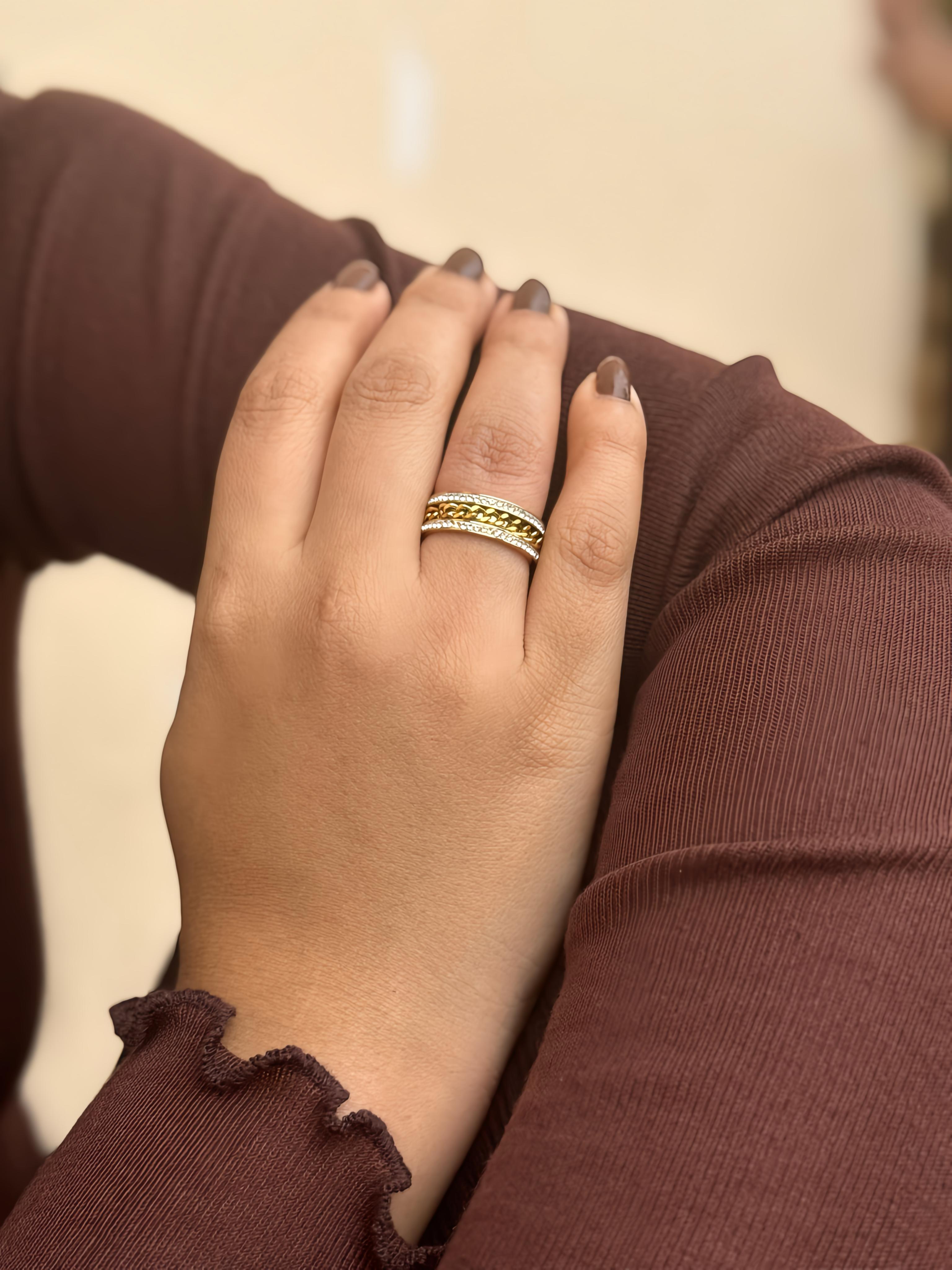 Dual-Tone Chain Band Ring