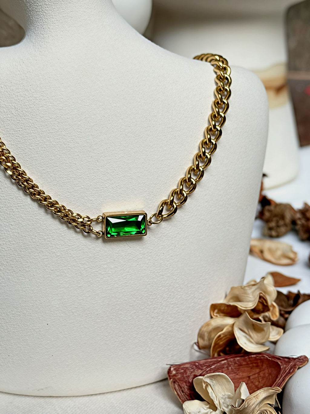 Emerald Bar Chain