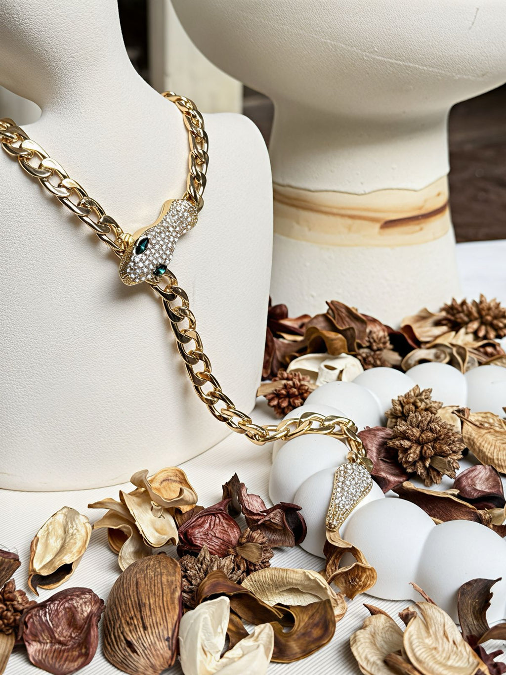 Emerald Eyes Snake Necklace